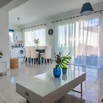 Makenzy Seaview Penthouse