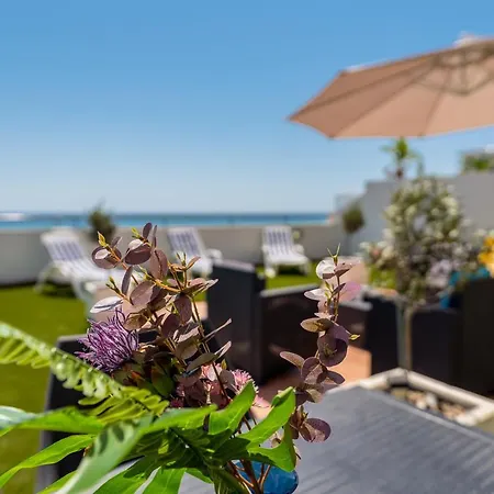 Makenzy Seaview Penthouse *