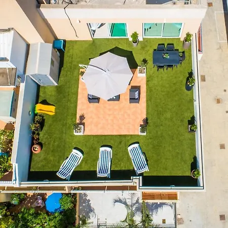 Makenzy Seaview Penthouse *