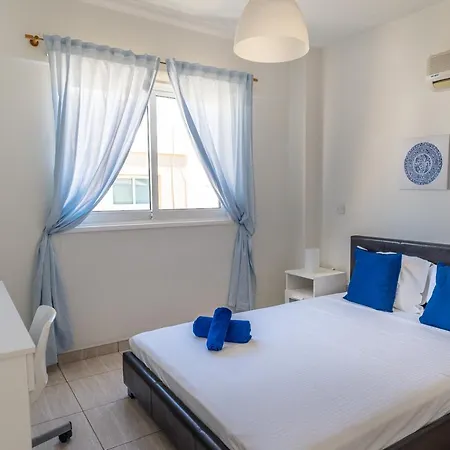 Apartment Makenzy Seaview Penthouse Larnaca