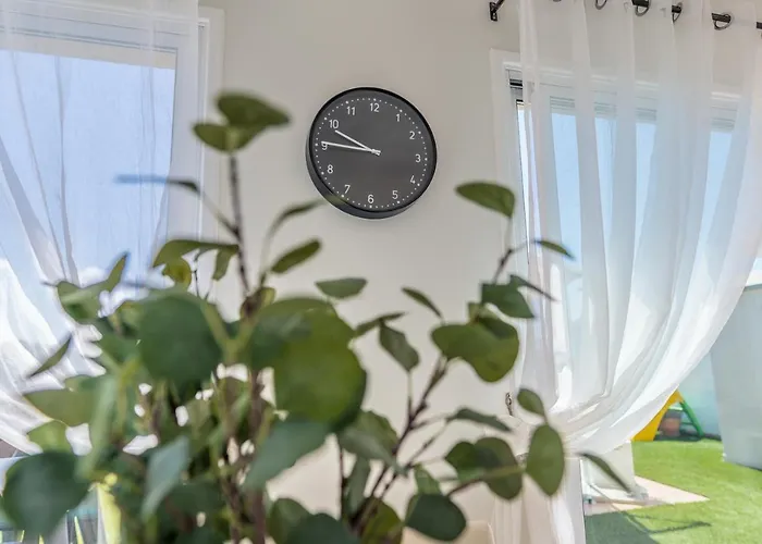 Makenzy Seaview Penthouse 아파트 라르나카