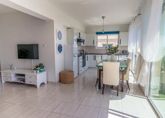 Makenzy Seaview Penthouse *