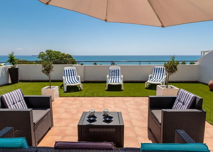 דירה Makenzy Seaview Penthouse לרנקה